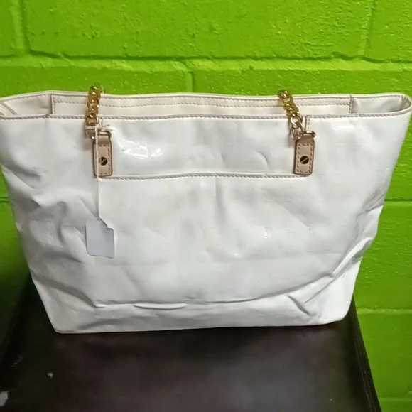 Michael Kors Gold and White Tote Bag with Structured Design - Picture 2 of 5